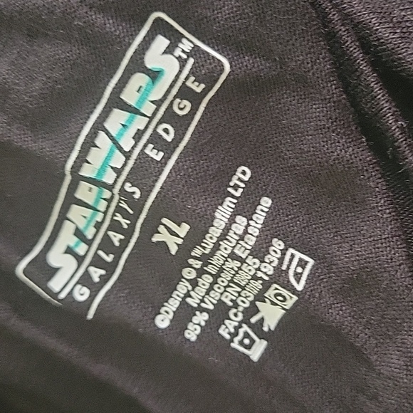 Disney's Star Wars Rise of the Resistance Tee 🩶🖤 - Picture 4 of 9